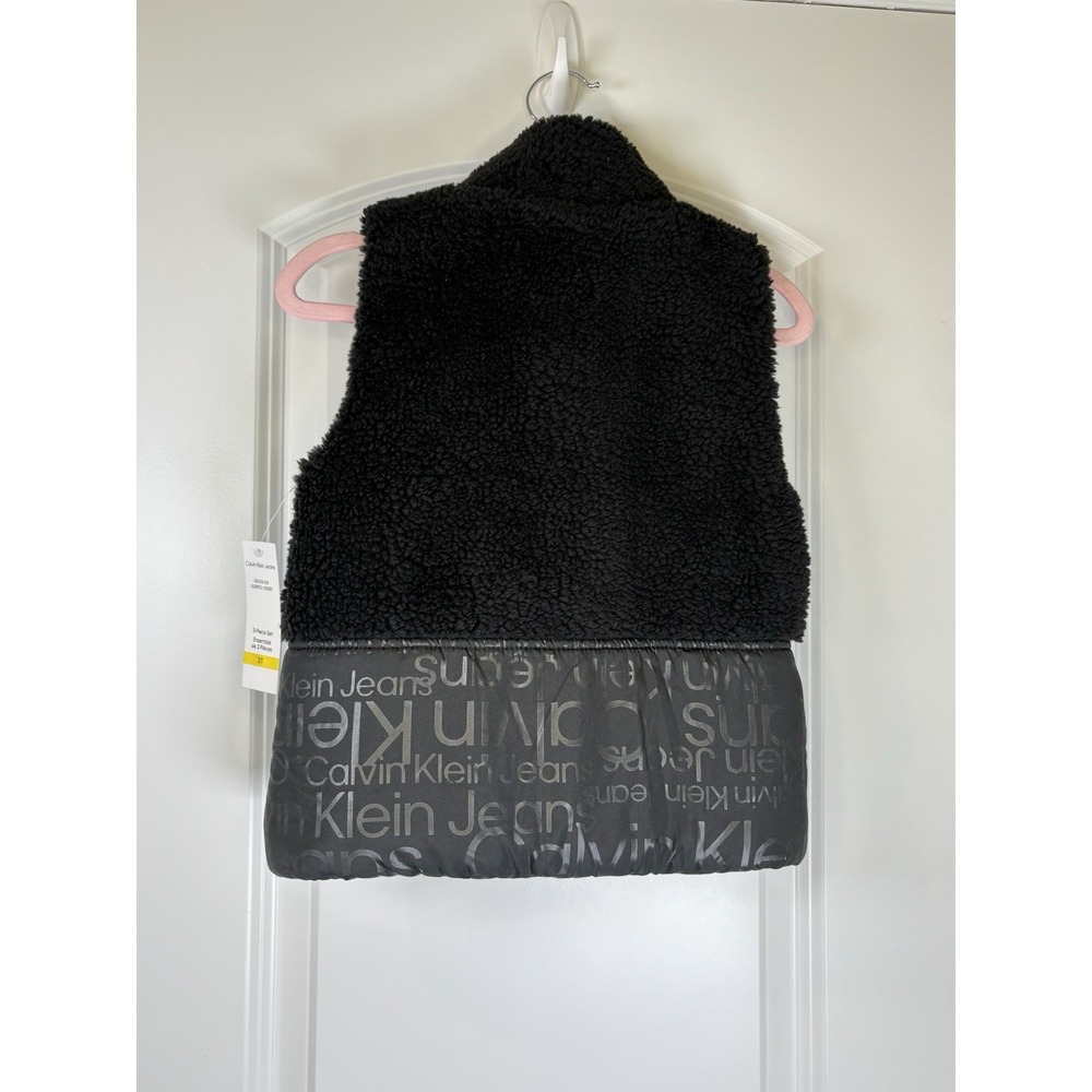 Calvin Klein Jeans Girls 3T Black Sherpa Fleece Puffer Vest Logo NWT - Picture 2 of 4